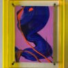 Abstraktes Gemälde Soft and Easy mit gelbem Acrylrahmen, dynamische Farbkomposition in Blau und Orange, farbenfrohe Kunst für positive Stimmung